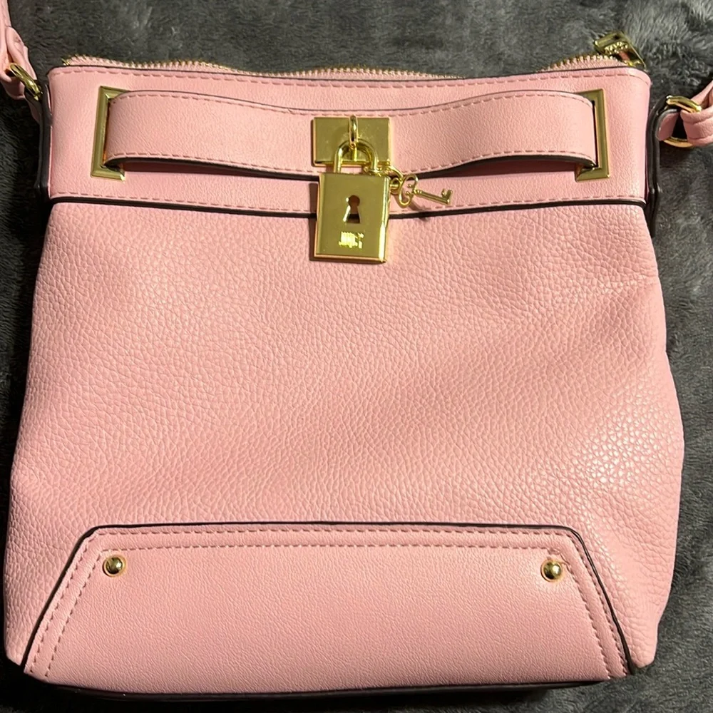 Juicy Couture Crossbody Purse. EUC - Picture 1 of 4